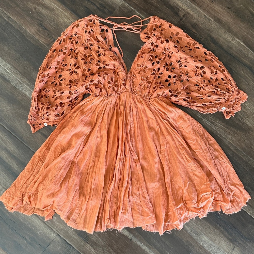 FP One Free People Adella Eyelet Mini Dress Rust Orange Boho Puff Sleeve V-Neck